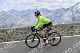 Photo #2309968 | 15-07-2022 12:35 | Passo Dello Stelvio - Prato side BICYCLES