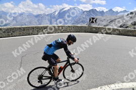 Photo #2382341 | 24-07-2022 12:49 | Passo Dello Stelvio - Prato side BICYCLES