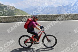 Photo #2366203 | 21-07-2022 12:00 | Passo Dello Stelvio - Prato side BICYCLES