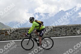 Photo #2415895 | 27-07-2022 11:16 | Passo Dello Stelvio - Prato side BICYCLES