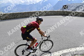Photo #2377654 | 24-07-2022 11:00 | Passo Dello Stelvio - Prato side BICYCLES