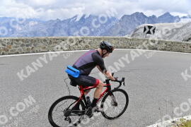 Photo #2447905 | 30-07-2022 13:33 | Passo Dello Stelvio - Prato side BICYCLES