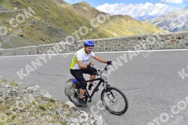 Photo #2812716 | 04-09-2022 14:39 | Passo Dello Stelvio - Prato side BICYCLES