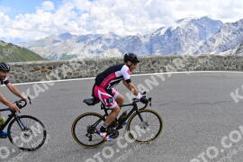 Photo #2407092 | 26-07-2022 14:07 | Passo Dello Stelvio - Prato side BICYCLES