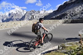 Photo #2855820 | 11-09-2022 16:15 | Passo Dello Stelvio - Prato side BICYCLES