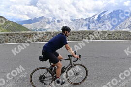 Photo #2430953 | 29-07-2022 13:12 | Passo Dello Stelvio - Prato side BICYCLES
