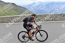 Photo #2463284 | 31-07-2022 10:26 | Passo Dello Stelvio - Prato side BICYCLES