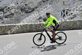 Photo #2406780 | 26-07-2022 13:25 | Passo Dello Stelvio - Prato side BICYCLES