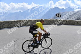 Photo #2398285 | 25-07-2022 11:01 | Passo Dello Stelvio - Prato side BICYCLES