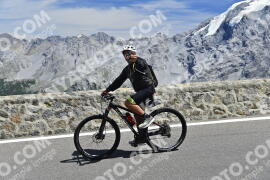 Photo #2275787 | 09-07-2022 14:01 | Passo Dello Stelvio - Prato side BICYCLES