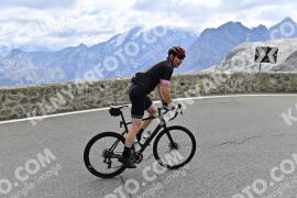 Photo #2464138 | 31-07-2022 11:04 | Passo Dello Stelvio - Prato side BICYCLES