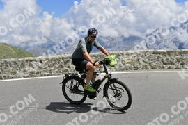Photo #2425225 | 28-07-2022 13:47 | Passo Dello Stelvio - Prato side BICYCLES