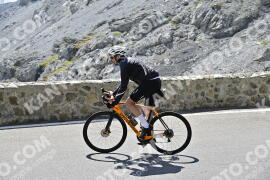 Photo #2399189 | 25-07-2022 11:37 | Passo Dello Stelvio - Prato side BICYCLES
