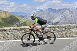 Photo #2313038 | 15-07-2022 14:05 | Passo Dello Stelvio - Prato side BICYCLES