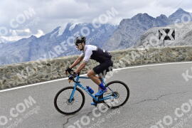Photo #2446425 | 30-07-2022 13:06 | Passo Dello Stelvio - Prato side BICYCLES