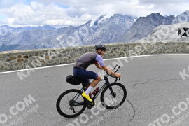 Photo #2462436 | 31-07-2022 16:23 | Passo Dello Stelvio - Prato side BICYCLES
