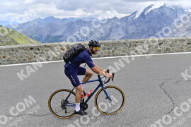 Photo #2460214 | 31-07-2022 13:53 | Passo Dello Stelvio - Prato side BICYCLES