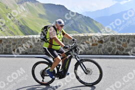 Photo #2376751 | 24-07-2022 10:35 | Passo Dello Stelvio - Prato side BICYCLES