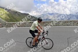 Photo #2420003 | 27-07-2022 13:15 | Passo Dello Stelvio - Prato side BICYCLES