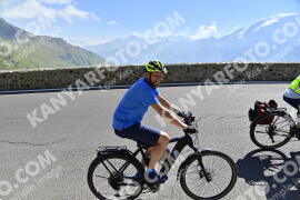 Photo #2353512 | 19-07-2022 10:27 | Passo Dello Stelvio - Prato side BICYCLES