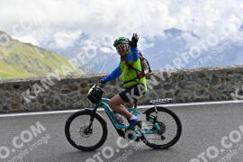 Photo #2417091 | 27-07-2022 11:39 | Passo Dello Stelvio - Prato side BICYCLES
