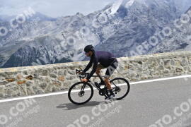 Photo #2247429 | 07-07-2022 14:08 | Passo Dello Stelvio - Prato side BICYCLES