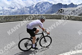 Photo #2418581 | 27-07-2022 12:30 | Passo Dello Stelvio - Prato side BICYCLES