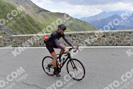 Photo #2439602 | 30-07-2022 11:36 | Passo Dello Stelvio - Prato side BICYCLES