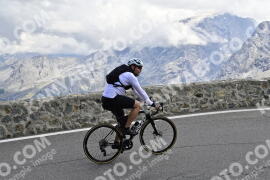 Photo #2406549 | 26-07-2022 13:11 | Passo Dello Stelvio - Prato side BICYCLES