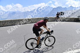 Photo #2399929 | 25-07-2022 12:00 | Passo Dello Stelvio - Prato side BICYCLES