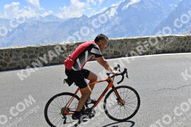 Photo #2354246 | 19-07-2022 11:37 | Passo Dello Stelvio - Prato side BICYCLES