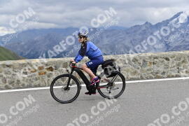 Photo #2449381 | 30-07-2022 14:02 | Passo Dello Stelvio - Prato side BICYCLES
