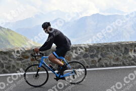 Photo #2365277 | 21-07-2022 11:14 | Passo Dello Stelvio - Prato side BICYCLES