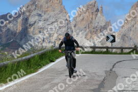 Foto #3739206 | 06-08-2023 11:41 | Pordoi Pass BICYCLES