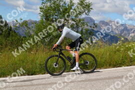 Photo #3739599 | 06-08-2023 11:52 | Pordoi Pass BICYCLES