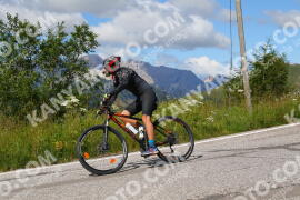 Foto #3736392 | 06-08-2023 10:54 | Pordoi Pass BICYCLES