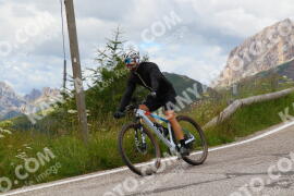 Photo #3741914 | 06-08-2023 12:43 | Pordoi Pass BICYCLES