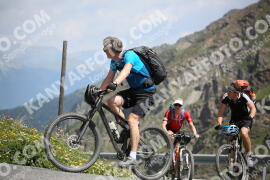 Photo #3513824 | 17-07-2023 12:02 | Umbrail Pass BICYCLES