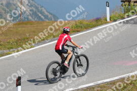 Photo #2401884 | 25-07-2022 11:08 | Passo Dello Stelvio - Peak BICYCLES