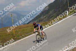 Photo #2413645 | 25-07-2022 13:17 | Passo Dello Stelvio - Peak BICYCLES