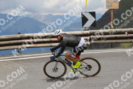 Photo #2422845 | 27-07-2022 12:49 | Passo Dello Stelvio - Peak BICYCLES