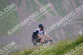 Foto #2423587 | 27-07-2022 11:00 | Passo Dello Stelvio - die Spitze BICYCLES