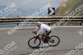 Photo #2412886 | 25-07-2022 12:48 | Passo Dello Stelvio - Peak BICYCLES