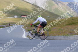 Photo #2410276 | 26-07-2022 10:40 | Passo Dello Stelvio - Peak BICYCLES