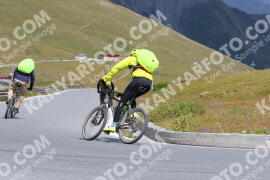 Photo #2410856 | 26-07-2022 11:46 | Passo Dello Stelvio - Peak BICYCLES