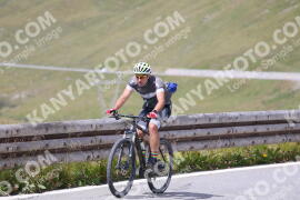 Foto #2433211 | 29-07-2022 13:01 | Passo Dello Stelvio - die Spitze BICYCLES