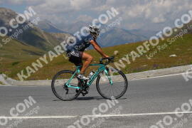 Photo #2392299 | 24-07-2022 13:20 | Passo Dello Stelvio - Peak BICYCLES