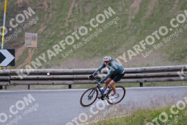 Photo #2435191 | 29-07-2022 14:01 | Passo Dello Stelvio - Peak BICYCLES