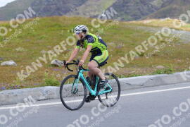 Photo #2410921 | 26-07-2022 12:00 | Passo Dello Stelvio - Peak BICYCLES