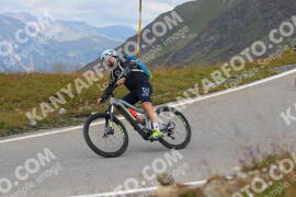 Photo #2445243 | 30-07-2022 14:31 | Passo Dello Stelvio - Peak BICYCLES